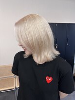 エンブリーチ バイ タグ 樟葉(enn. bleach by t.a.g)&nbsp;ホワイトカラー/くびれボブ/ホワイトミルクティー