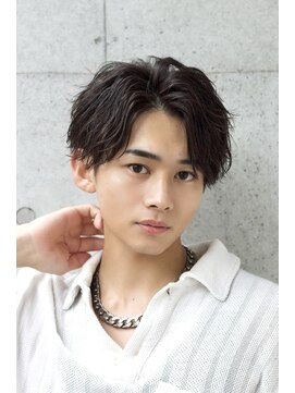 フリーラ 横浜(freera) メンズルーズパーマフェザーパーマ韓国ヘアシャドウパーマ