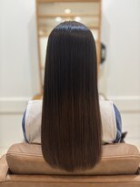 エフプラス(fplus)&nbsp;【髪質改善】潤い溢れる至高の艶髪ストレートロング【Y00043】