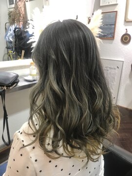 オト ヘア デザイン ワークス(OTO HAIR DESIGN WORKS.) ハイライトグラデーション