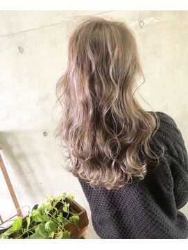 キー(key) アッシュベージュ