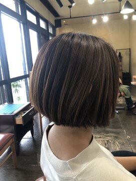 ワラティク(WARATI C) ボブ