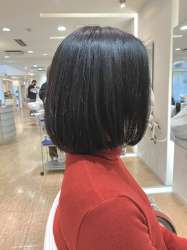 レンジシキチジョウジ (RENJISHI KICHIJOJI) ミディアムボブスタイル［RENJISHI KICHIJOJI］