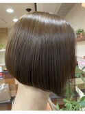前下がりボブ