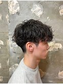 マッシュ ツイストスパイラル 波巻きパーマ センターパート