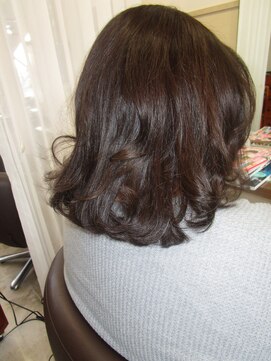 コア フィール ア デイ(COIFFURE A DAY) 【M3D】【見附今町】ミディアムお得なクーポンで髪質改善！！