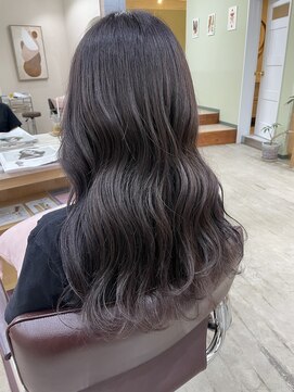 キュオンシア(CUEON. ciea) ロング×ラベンダーアッシュ×艶髪