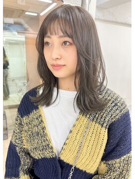 アイシー(I see) 柔らかいセピアグレージュとミディアムレイヤー＊