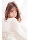 大人可愛い耳掛けフェミニンセミディ