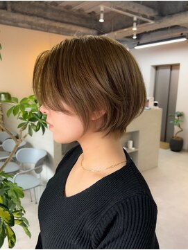 フラッグ 九大学研都市店(Flag) ナチュラルショート☆シルキーベージュ