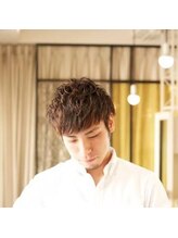 ヘアデザイニング アヴァンセ(HAIR DESIGNING Avance) 太田 涼介