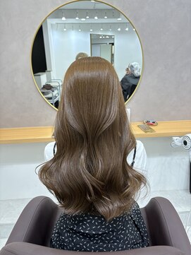 アイズ 横浜(IS) 【JUNKI指名】ミルクティーブラウン/ブリーチなし