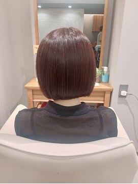 ファム 楽々園店(femme) 切りっぱなしボブ