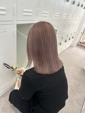 サンク 原宿 表参道(cinq) ミルクティーベージュピンクベージュくびれボブワイドバング