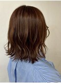外ハネミディアム ブラウンベージュカラー 艶髪 20代 髪質改善