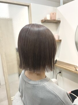 ミルクティーグレージュ