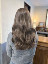 【韓国風レイヤー×ハイトーン】色気と透明感を纏う、憧れの“女神ヘア”