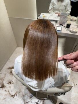 エレノア 四条烏丸店(Eleanor) 【山地】縮毛矯正後の広がり改善
