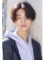 ネイビー(NAVY)&nbsp;センターパート×ソフトツイストニュアンスパーマ