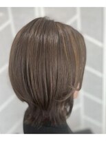 ツムグ 代官山店(TUMUGU)&nbsp;大人可愛いシアーベージュ脱白髪染め白髪ぼかしくびれヘア