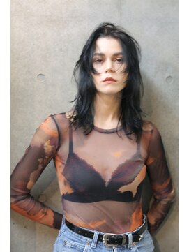 マグノリア(MAGNOLIA) 脱！韓国風！モードな黒髪暗髪ロングウルフレイヤーカット