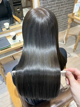 プラグ バイ ネオリーブ(plug by neolive) 似合わせカット×髪質改善 [髪質改善/縮毛矯正]韓国J〇