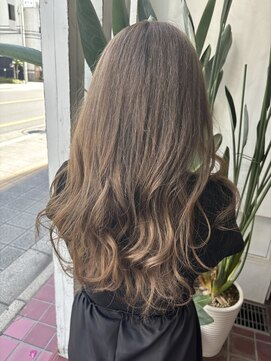 アン(Hair make un) [ダブルカラー]ミルクティー