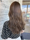 透明感のあるブリーチなしミルクティーベージュ