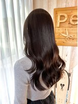ピース(Peace) 艶カラーダークブラウン、レイヤーカット
