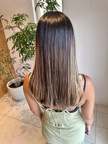 リノア 鵠沼海岸(LINOA)&nbsp;デザインカラー/レイヤーカット/ウェットヘア/オリーブベージュ