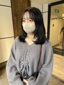 ユニコ(unico) レイヤーカット/ブルーブラック