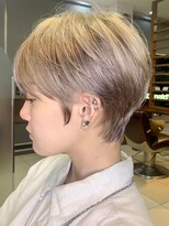 ヘアークリアー 蕨 おしゃれな大人のハイトーンカラー ミルクティーアッシュ