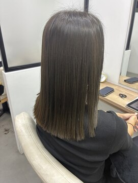 ヘアーアートシフォン 池袋西口店(Hair art chiffon) ミディアムレイヤー/似合わせカット/ダークアッシュ白髪染め池袋