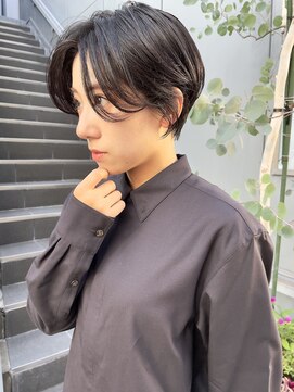 ヌード(NUDE) NUDE20代30代 ハンサムショート フェザーショート黒髪ショート