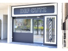デフカッヅ 北千住(DEF CUTZ)の雰囲気(北千住駅東口ロータリー前/セブンイレブンとなり)