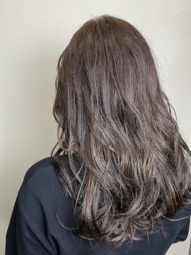 ヘアサロンM 新宿 デザインカラー/厚めバング/ローライト/スリークボブ