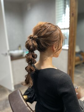 ベルトオブヴィーナス(Belt of venus) カジュアルに☆ミドルポニーアレンジ