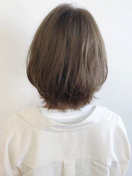 リコ(LIKO) ひし形大人ボブ☆明るめカラー/ひし形シルエット/大人女子