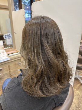 アルターリール(aL ter Rire) ラテベージュ