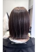 切りっぱなしミディアム×ベージュアッシュ