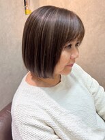 ティダスマイル(tida smile)&nbsp;白髪ぼかしハイライト＊大人可愛いショートボブ