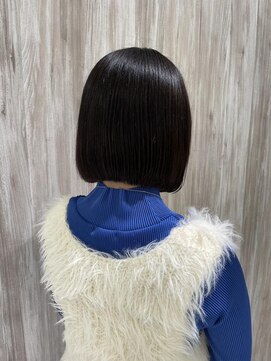 エアー 横浜(AIR) 【湯田】ころんと丸みボブ