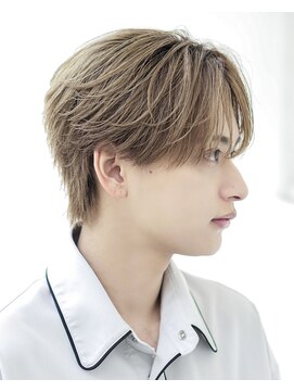 オーシャントーキョー シブヤジンナン(OCEAN TOKYO shibuya JINNAN) 韓国ヘアカルマパーマカルマバングセンターパート黒髪ウルフ