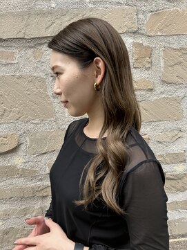 ビュートリアム265(BEAUTRIUM 265) 秋冬おすすめ 暗くしすぎないダークグレージュ 赤みなし 銀座