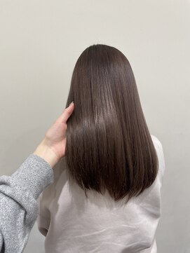 シズク(sizuk) 1回ブリーチで作る透明感アッシュベージュ