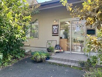 美容室BROWN【ブラウン】