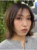 ボブヘアー顔まわりレイヤーベージュカラー　赤坂見附