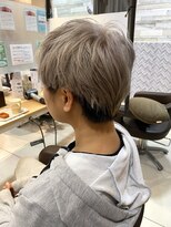 アイディー バイ ケンジ(id. by KENJE)&nbsp;ホワイトシルバー