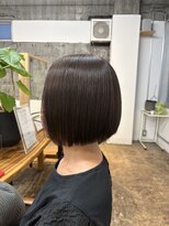 サイ(sai) 前下がりミニボブ