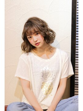 グーフォ(gufo) ベージュ×ボブ